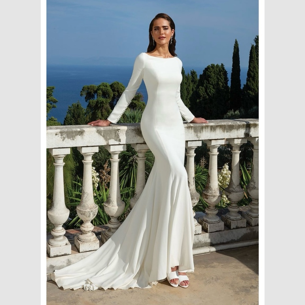 Brand New Justin Alexander Wedding Dress